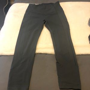 Lululemon leggings with pocket